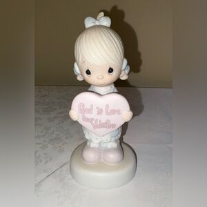 EUC Precious Moments “GOD IS LOVE, DEAR VALENTINE" 1981 Vintage Figurine E-7154